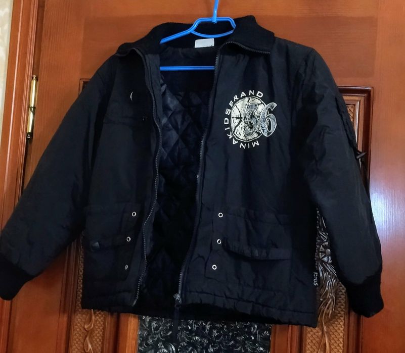 Детская куртка. Импорт. Утеплитель .