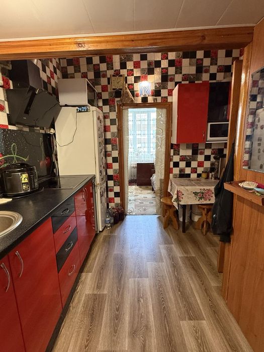Продаж 2 кімнати + кухня в гуртожитку