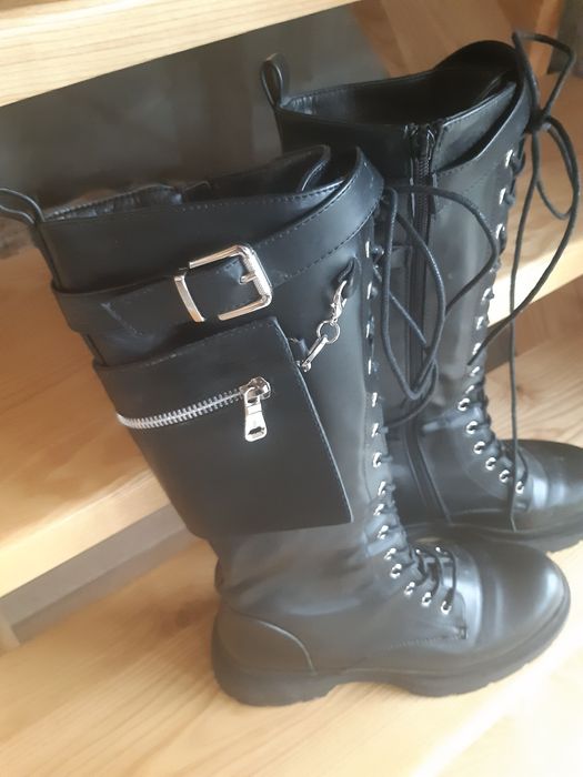 Buty 39 zamek czarne  sznurowadła ala wojskowe trapery do sukienki i s