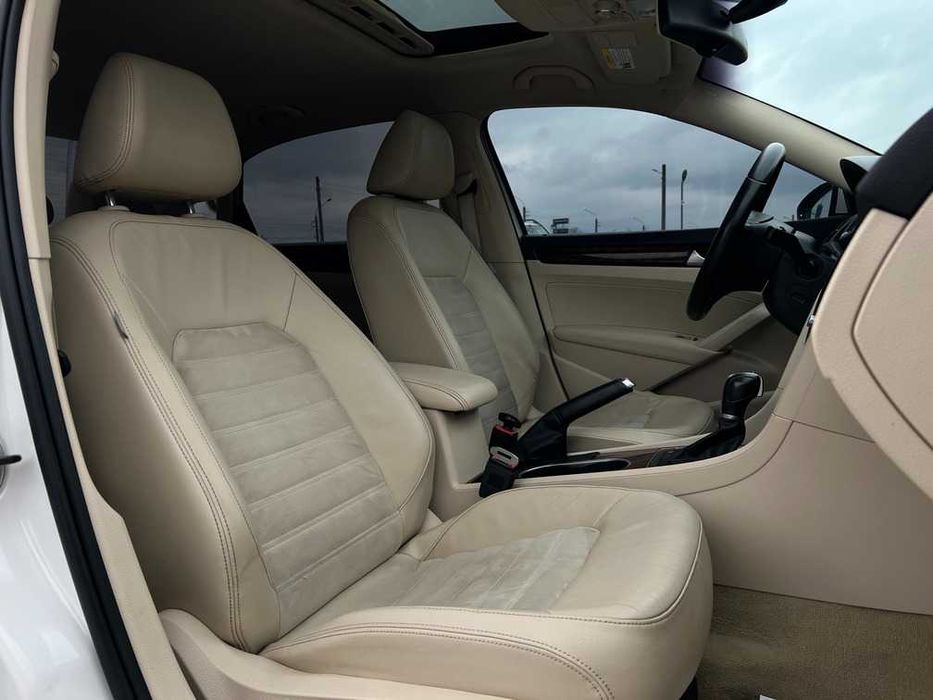 Volkswagen Passat 2012