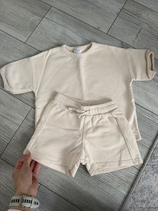 Костюм ZARA 18-24 m