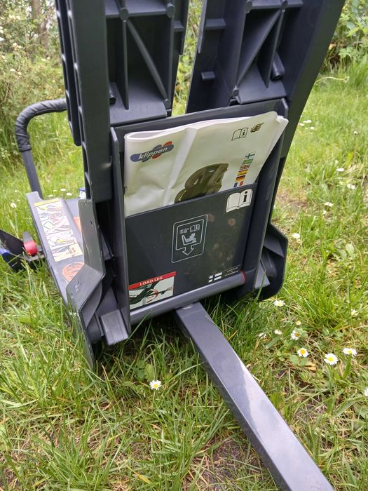 Klippan Kiss 2 plus fotelik samochodowy tyłem RWF