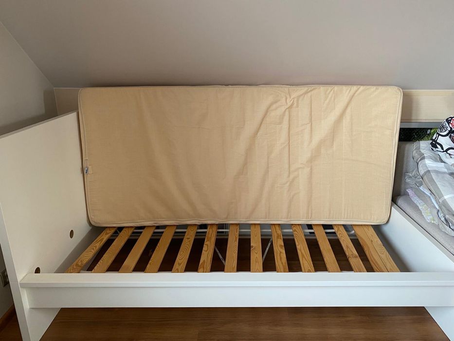 Łóżko pojedyncze Malm Ikea wysoka rama + materac w komplecie