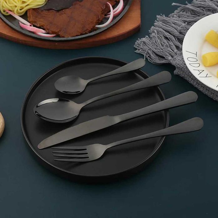 Talheres Pretos em Aço Inoxidável