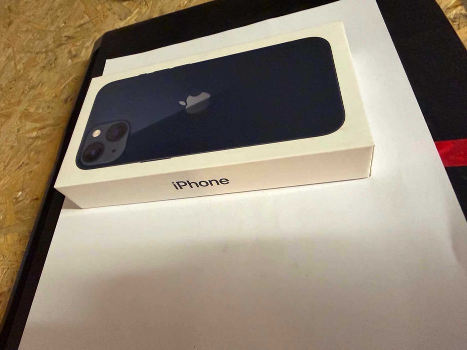 Apple iPhone 13 128 GB – czarny 85 % bateria