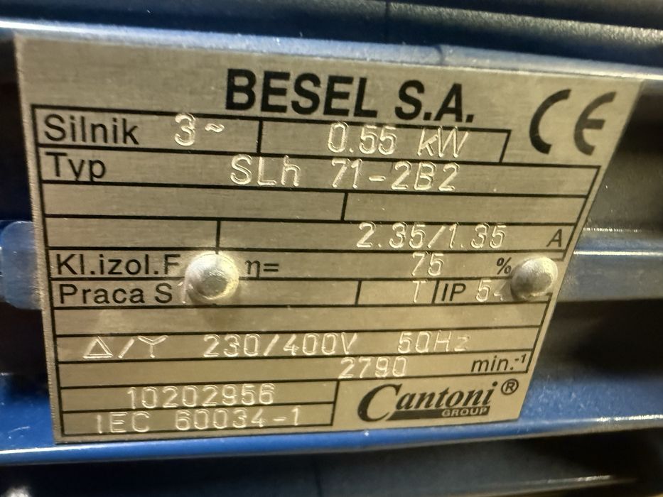 Silnik pompa wody używany Besel