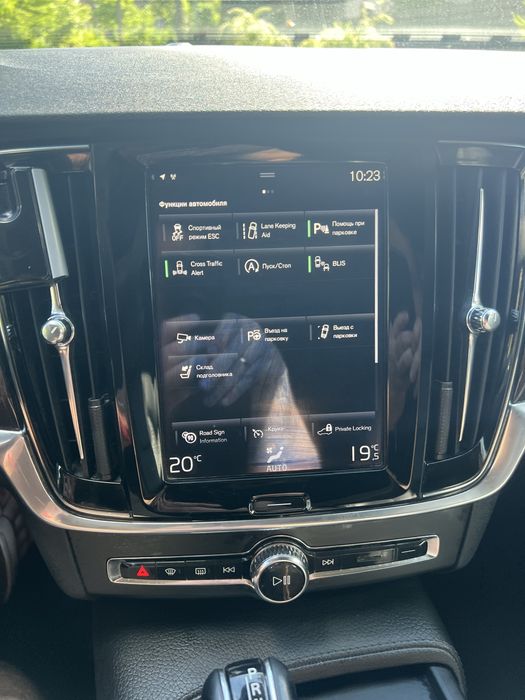 Продам Volvo s90
