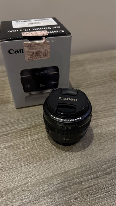 Обʼєктив Canon EF 50mm f/1.4 кенон