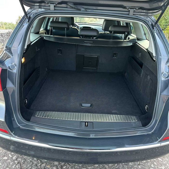 Opel Astra Sports tourer 136cv