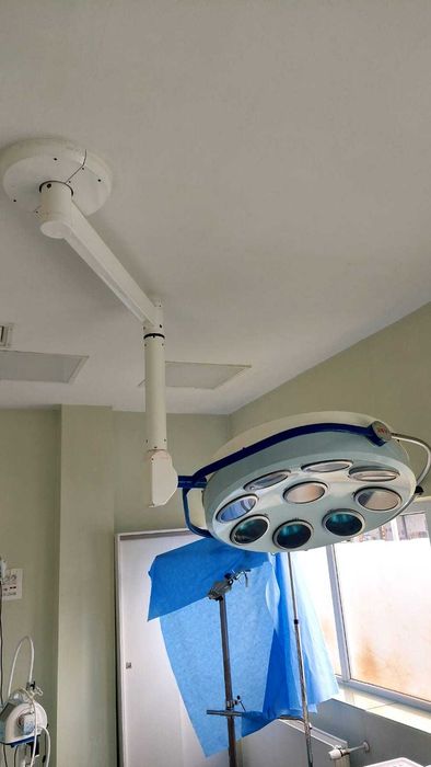 Lampa operacyjna