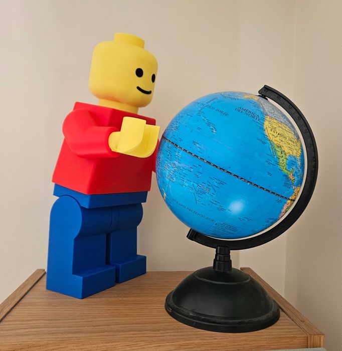 Lego Minifigure Gigante