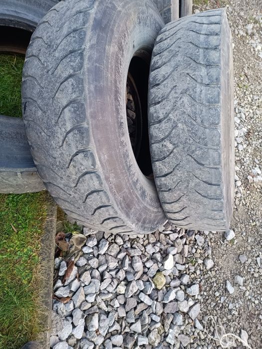 Opony 13/22.5 budowlane