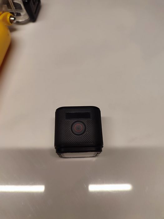 Sprzedam używana Go Pro Hero Session 4 z akcesoriami