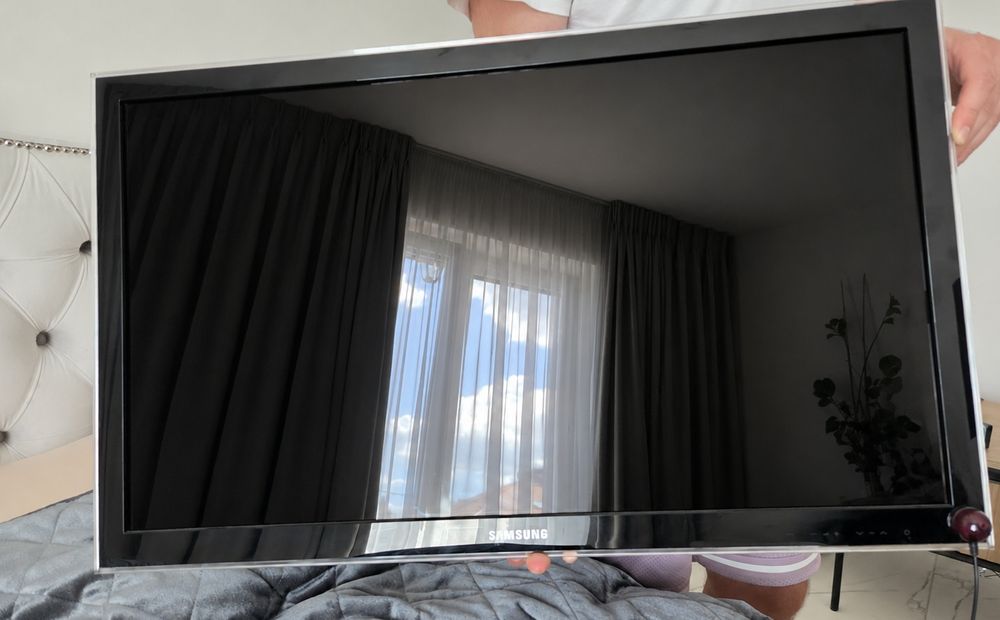 Telewizor Samsung 32" z dekoderem