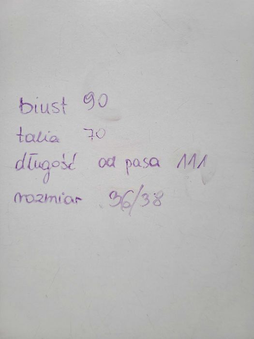 Delikatna suknia ślubna