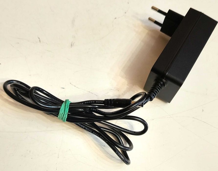 Zasilacz do Monitor LG  19 V- 45 W