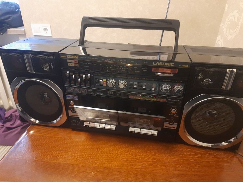 Lasonic магнітофон