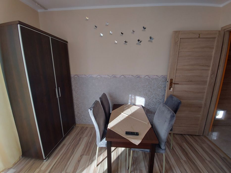 Pokoje gościnne Max Kołobrzeg ( nad morzem; noclegi; kwatery; wczasy;)