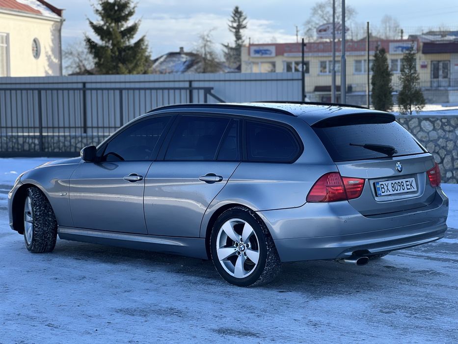 BMW 3 E91 2.0D 2010 рік Рестайлінг