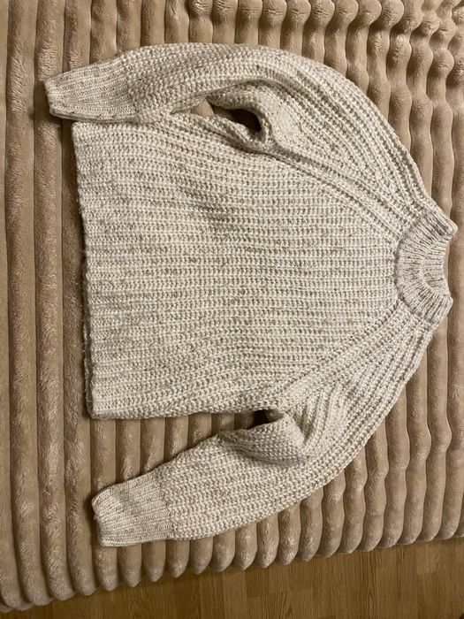 Продам теплий світер