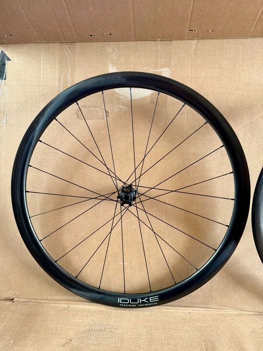 Rodas Duke Baccara Ultra 36 SLR2 + Cubos Carbon-Ti
