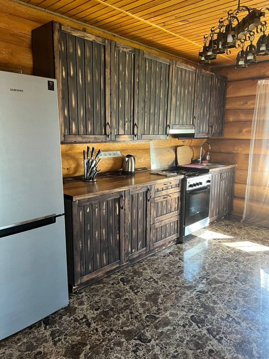 101/1 Дом со сруба с бассейном и баней