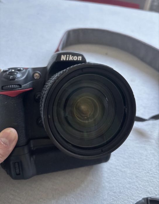 Nikon d300 z dodatkami