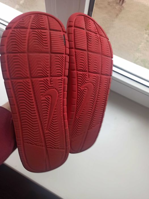 Продам шльопанці