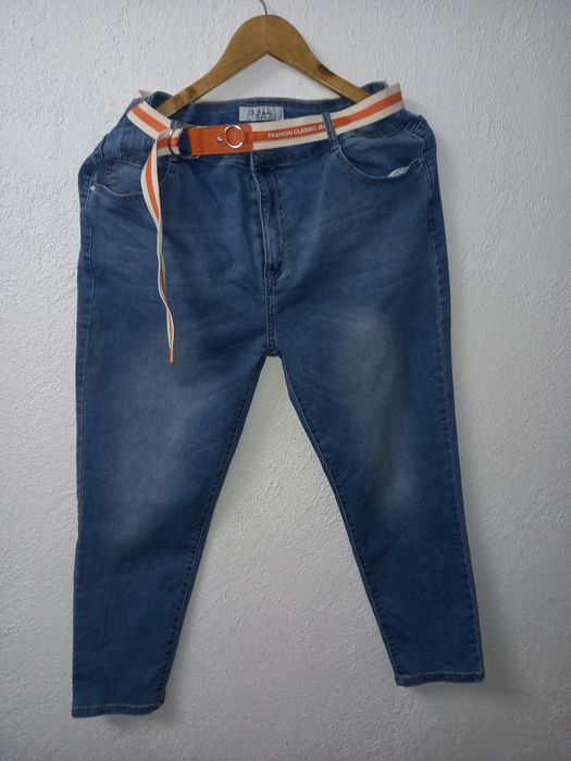 Джинси з ремінцем