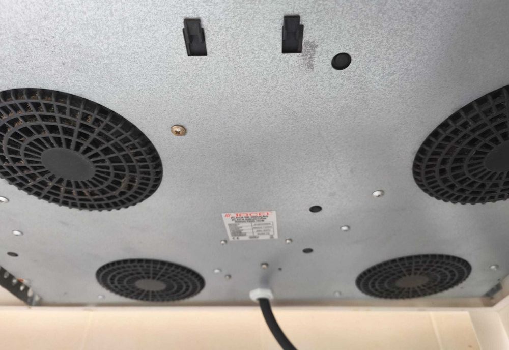 Placa de Indução Jocel 7200W com Carrinho IKEA – Pronta a Utilizar