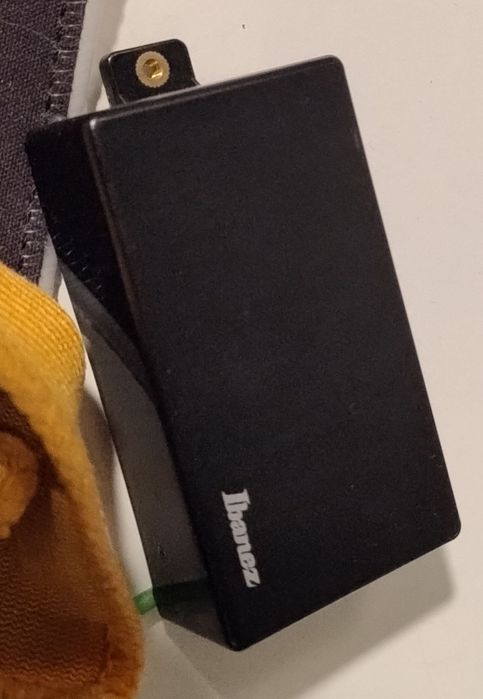 Pickup ponte de uma guitarra Ibanez