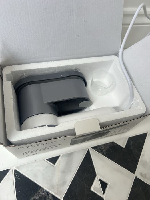 Kompaktowe mini żelazko parowe do podróży stan idealny użyte tylko raz