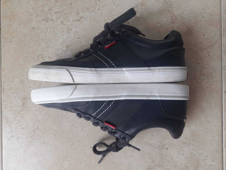 Sapatilhas Desporto - 3 Pares (ADIDAS - NIKE - LEVIS)