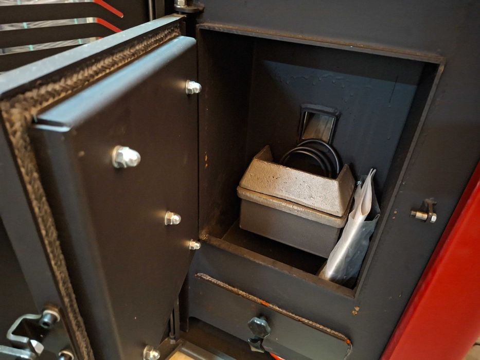 Piec kocioł CO na pellet z płaszczem wodnym TERA 18 BLIST A+ ECODESIGN