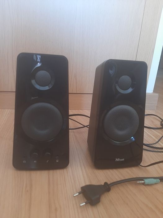 Colunas de som Trust