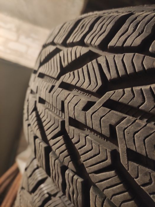 215/55/17 Taurus зима