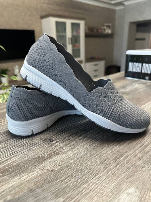 Жіночі сліпони-мокасини Scketchers сірі