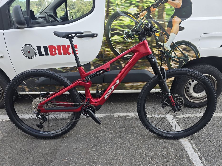 Bh eletrica L 29 com avinox de exposicao