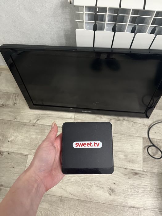 Телевизор Samsung + приставка Sweet TV