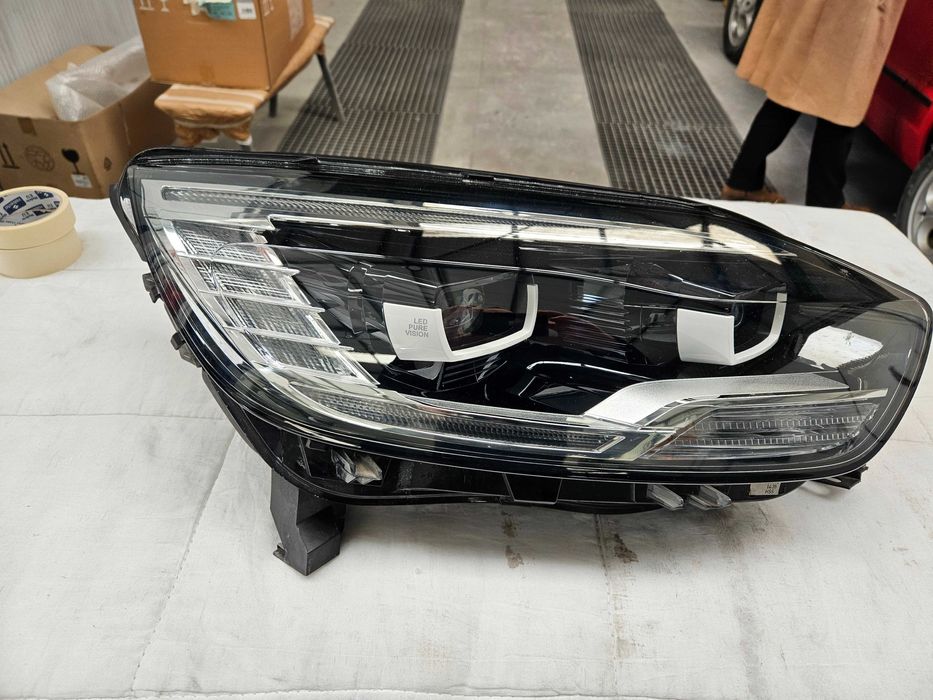 Renault grand scénic IV  farois frente