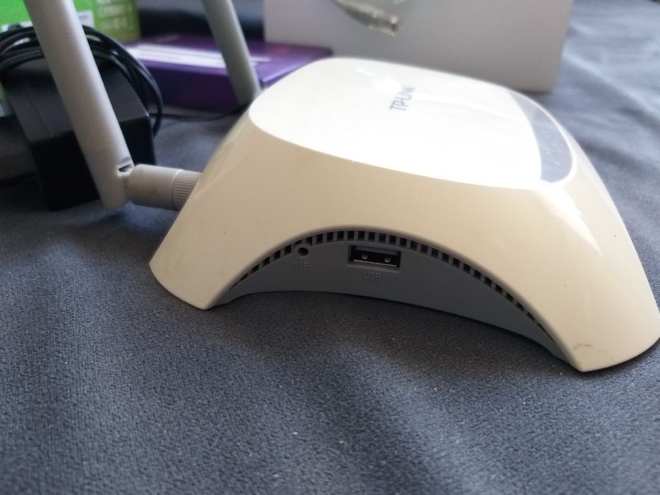Router Tp-link mr3420 + modem ZTE 823