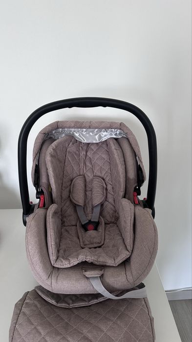Vendo Ovinho bebe com canguru e bolsa