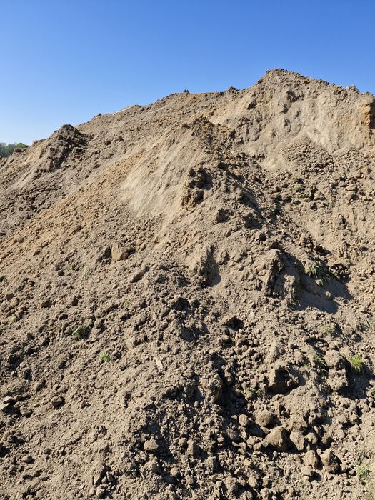 Ziemia ogrodowa  humus 20pln/tona z zaladunkiem