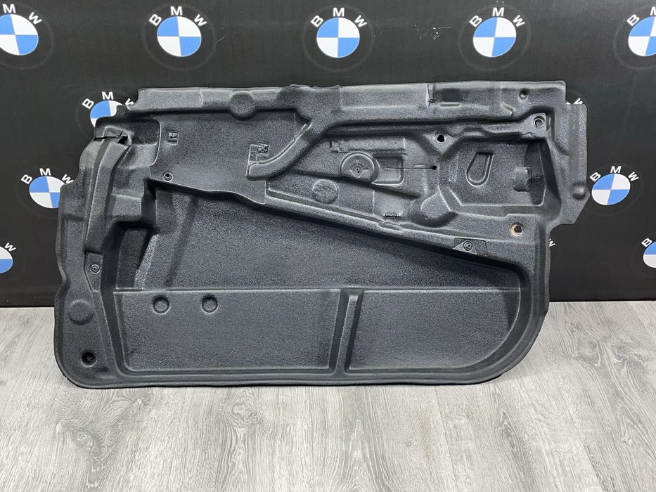 Шумка передньої правої дверки BMW E39 Код:754