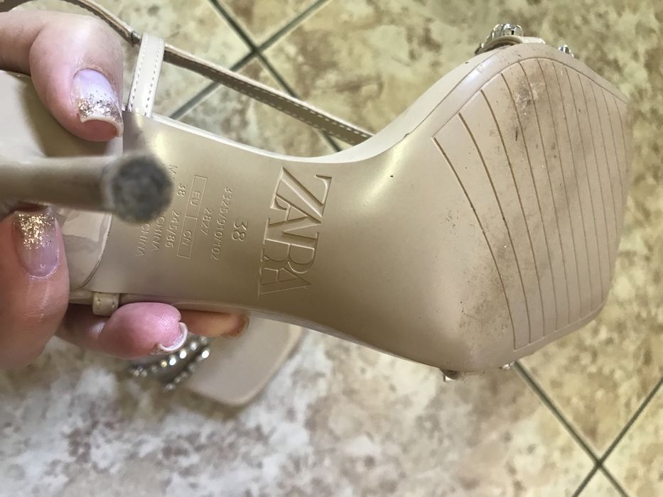 Vendo sandálias Zara 38