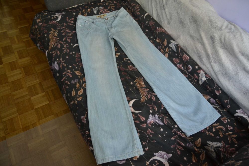 Śliczne dzwony jeansowe Bonny Girl  jasne cyrkonie koraliki cekiny vintage różowe szwy