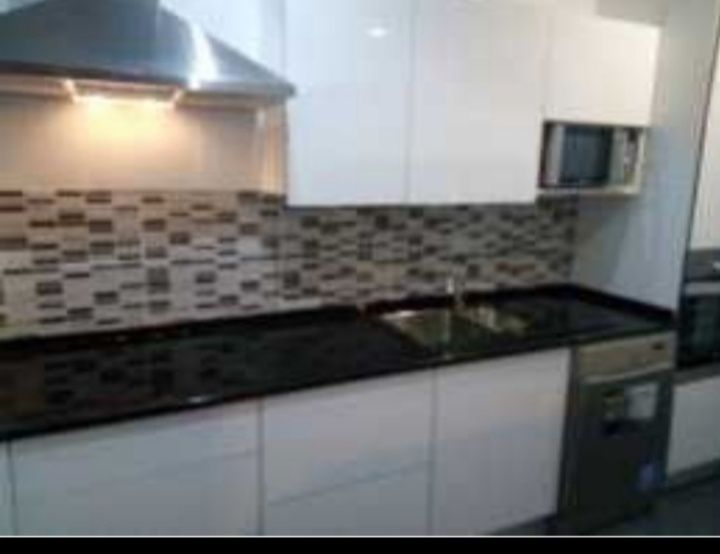 Janeiro com Descontos em Cozinhas, roupeiros e closets. Aproveite!