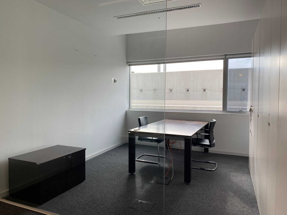 Mesas, Secretarias varias escritório Wengue e brancas