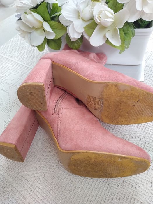Botas / botins cor de rosa super bonitos e elegantes - Tamanho 38