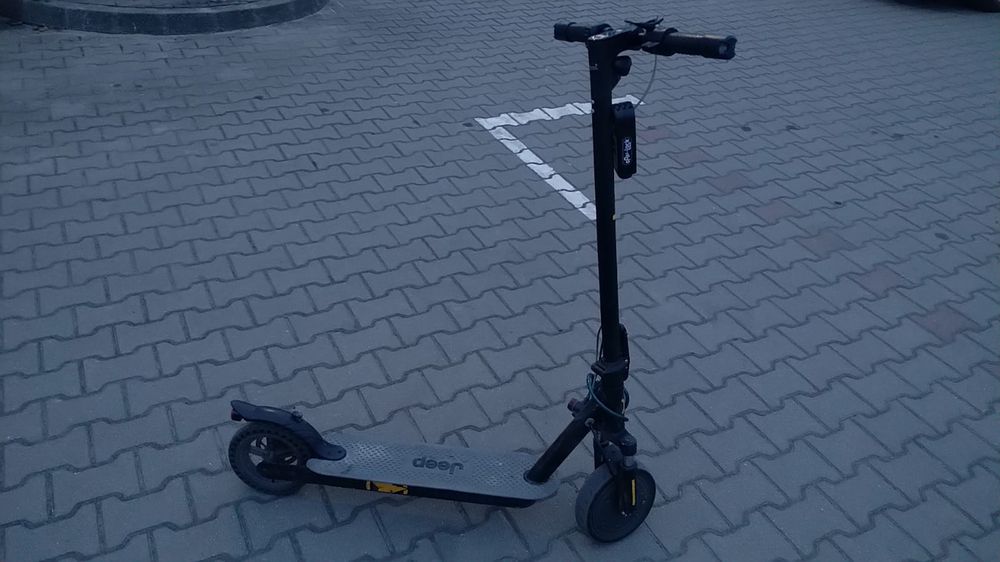 Hulajnoga elektryczna Jeep